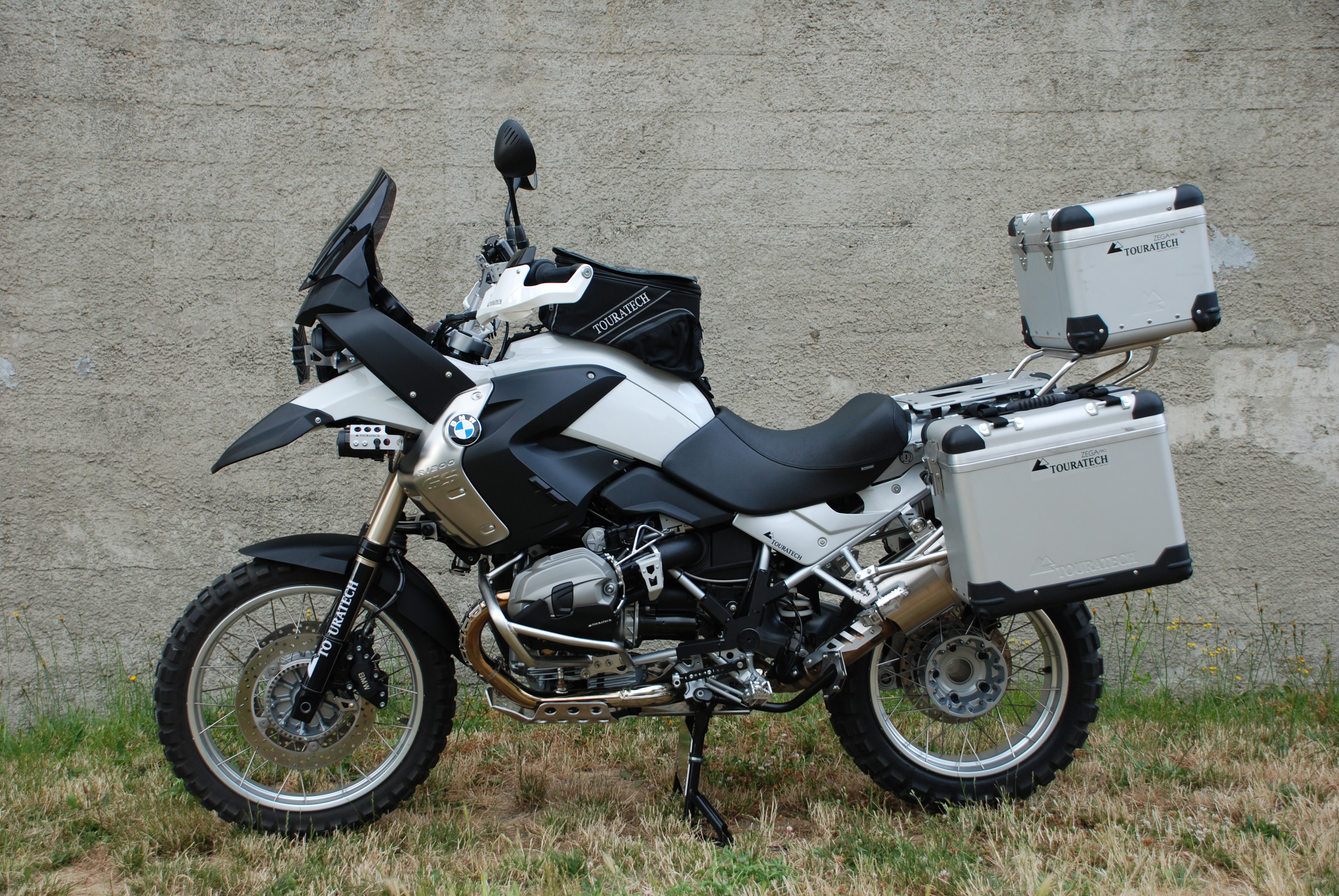 BMW R1200GS with Adventure Touring accessories